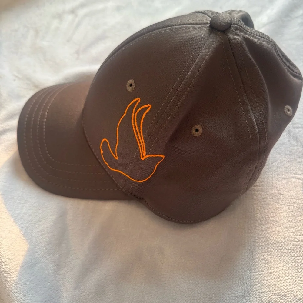 La Paloma Country Club Troon Golf Hat S/M Gray Orange Pukka Flexfit‎ Cap